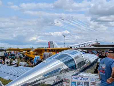 Warbirds formation