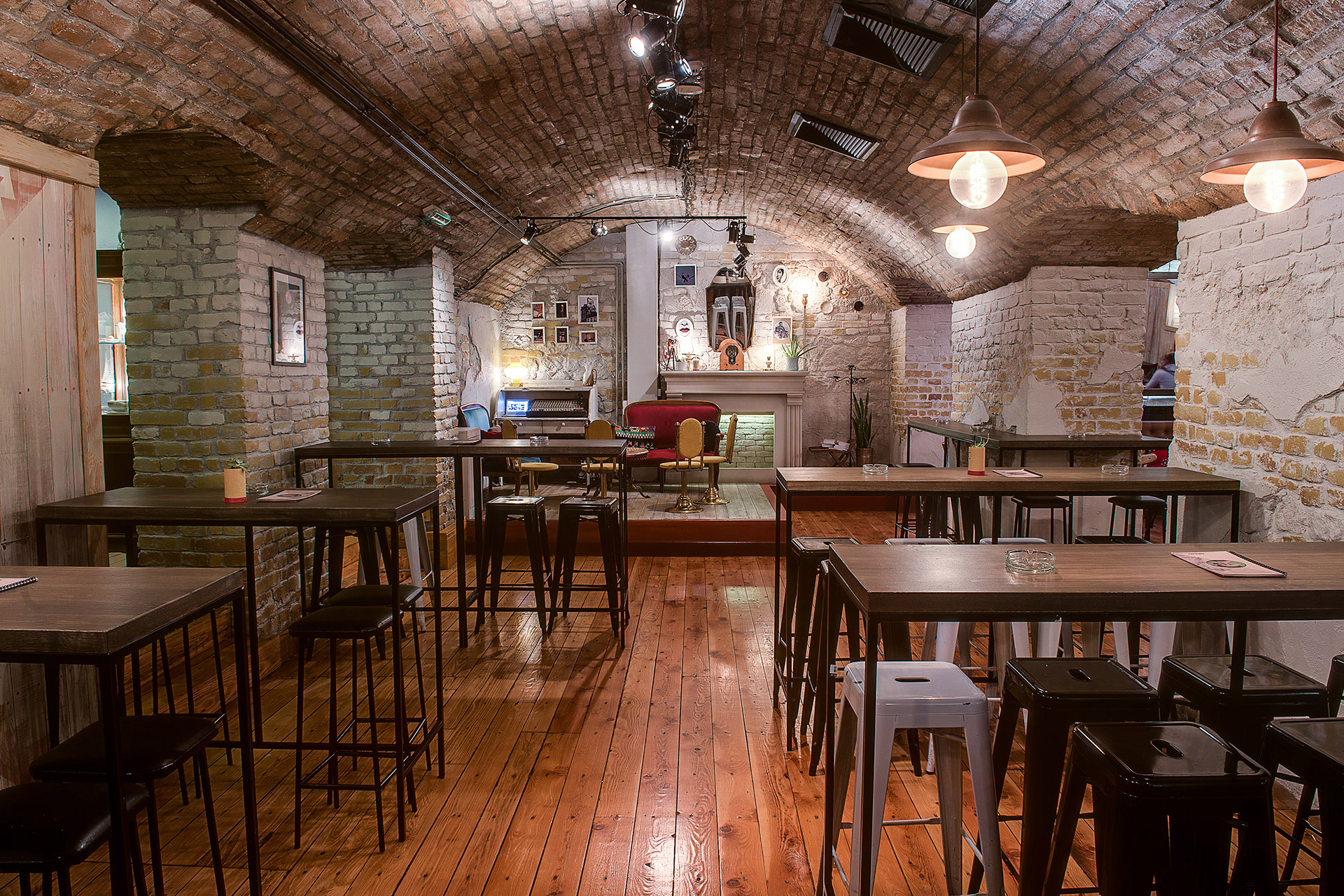 Rezerviši prostor - Enterijer 2