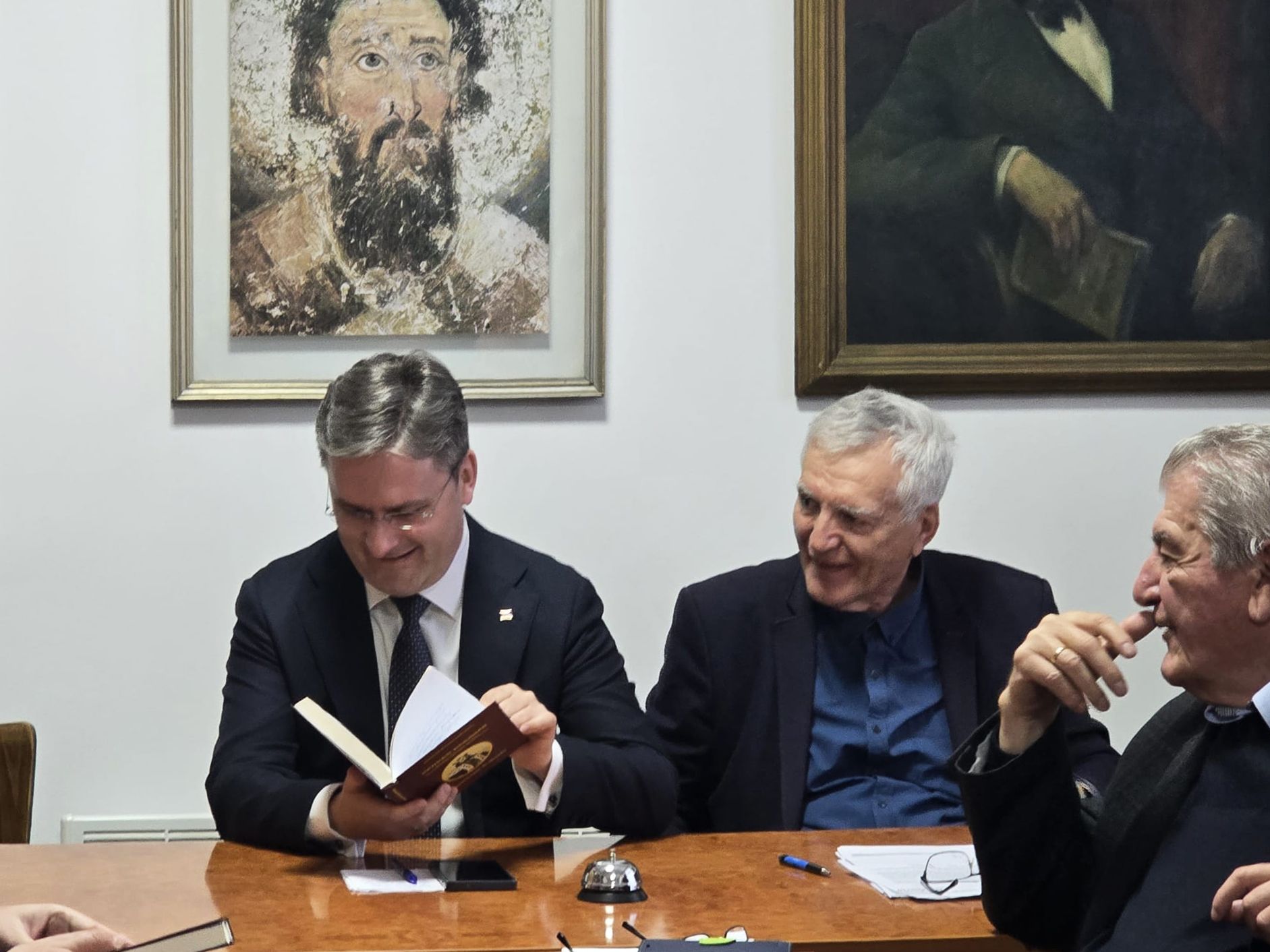 Фотографија 10