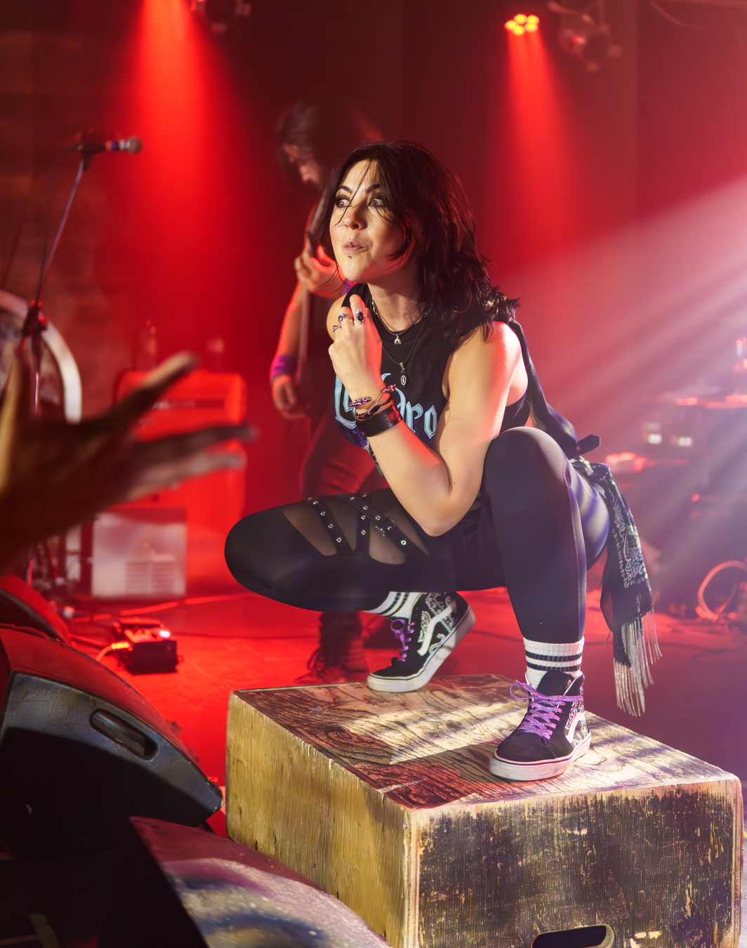 Krista Shipperbottom et le groupe Lutharo donne une performance à Québec