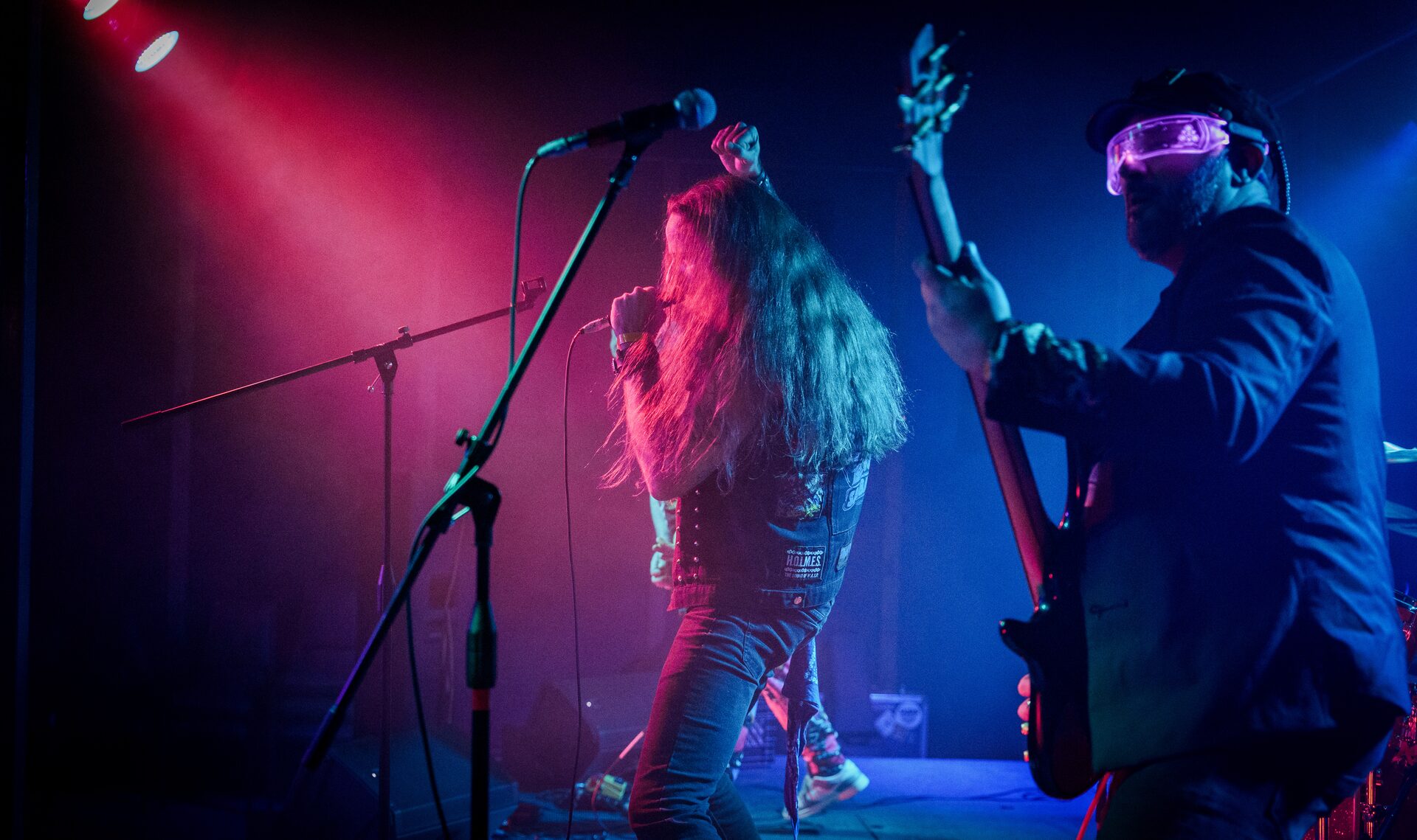 Performance live de KungFu Hotline au spectacle de la St-Valentin
