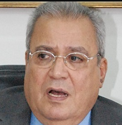   منطلقات المقاربة النقدية بين المتابعة والقراءة  متعة القصّ- جابر عصفور