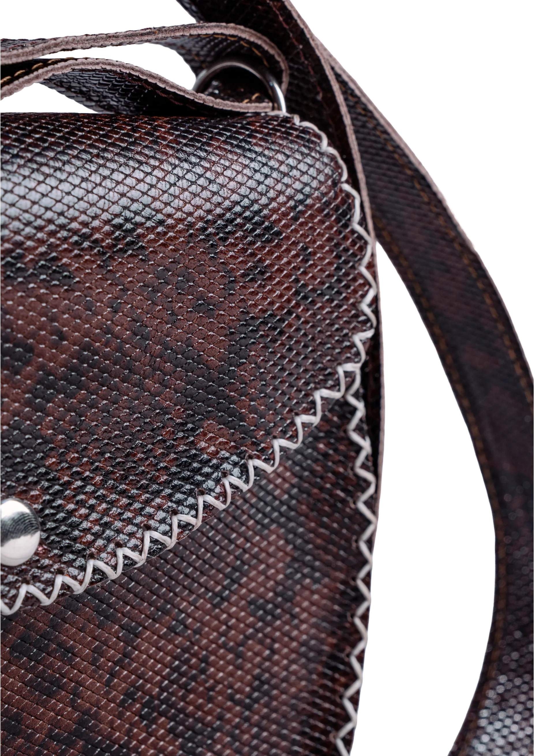 Besace Lune - texture and finish