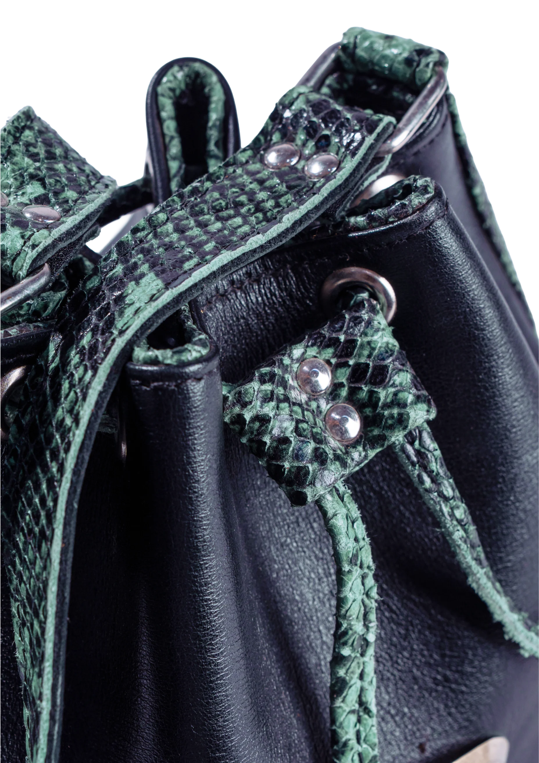 Seau Mamba - texture and finish