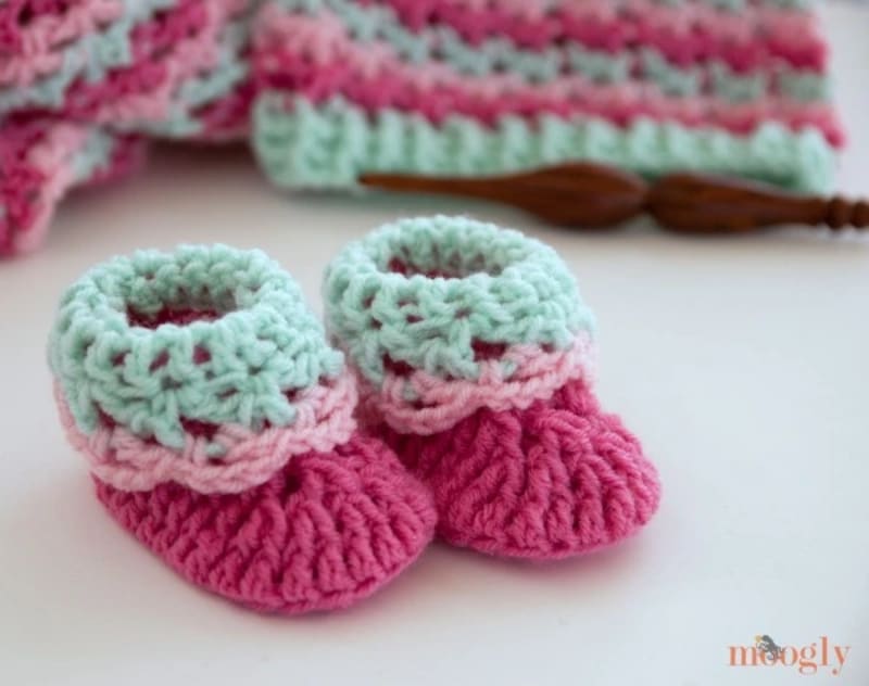 ## Loopy Love Newborn Baby Booties