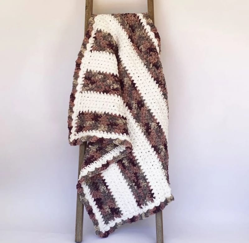 ## Simple Baby Blanket by Amanda Saladin