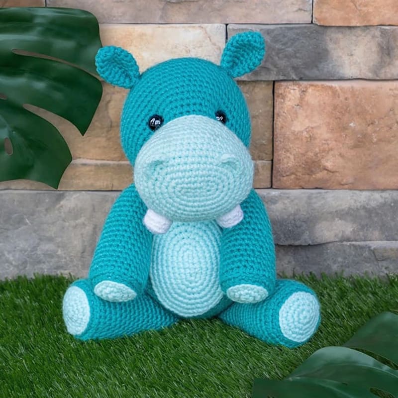 ## Hippo — Free Safari Animal Pattern