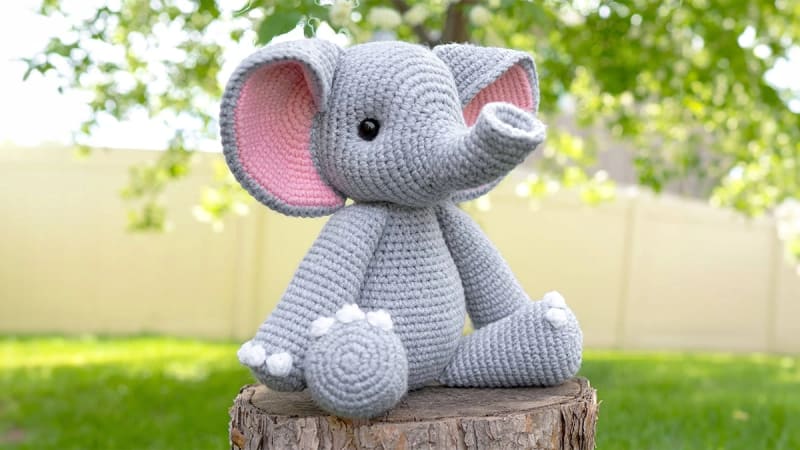 ## Esther the Elephant — Free Amigurumi Pattern