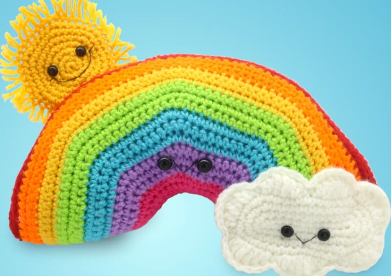 ## Rainbow Amigurumi by StringyDingDing