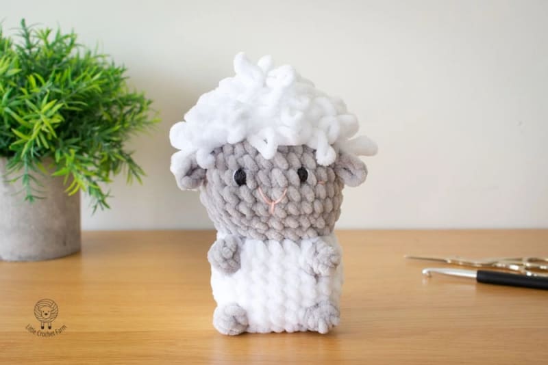 ## No-Sew Crochet Sheep