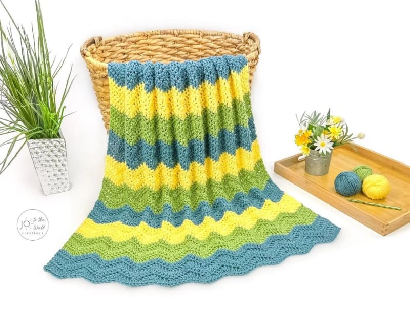 ## Easy Ripple Baby Blanket