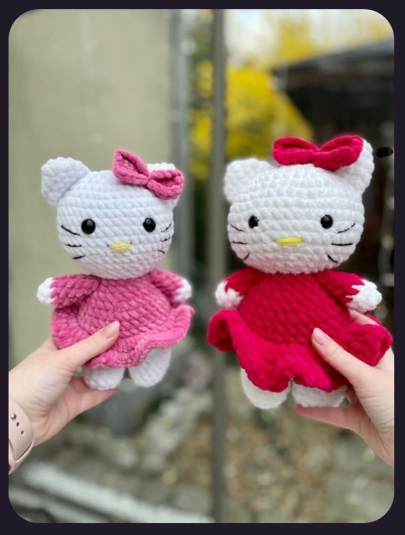## Hello Kitty Crochet Amigurumi by zuziaamigurumi