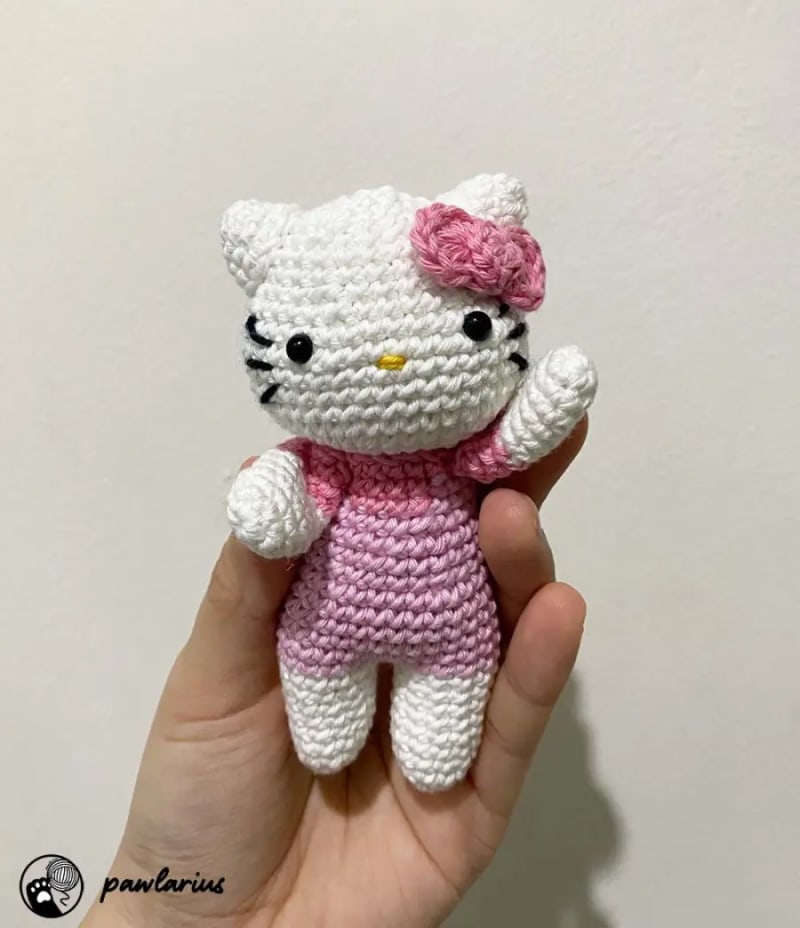 ## Hello Kitty & Pink Bow by PawlariusCrafts