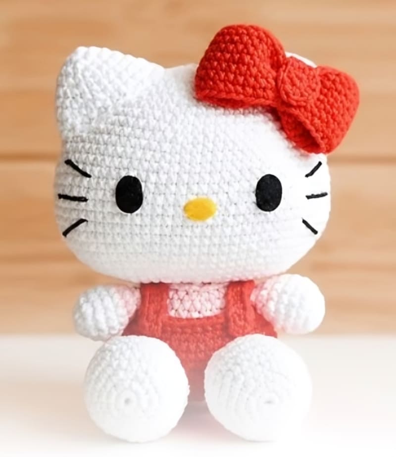 ## Hello Kitty Amigurumi by Crocchet