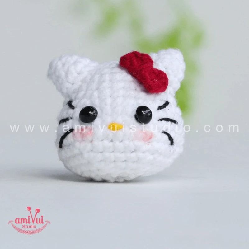 ## Tiny Hello Kitty Amigurumi by Ami Ami