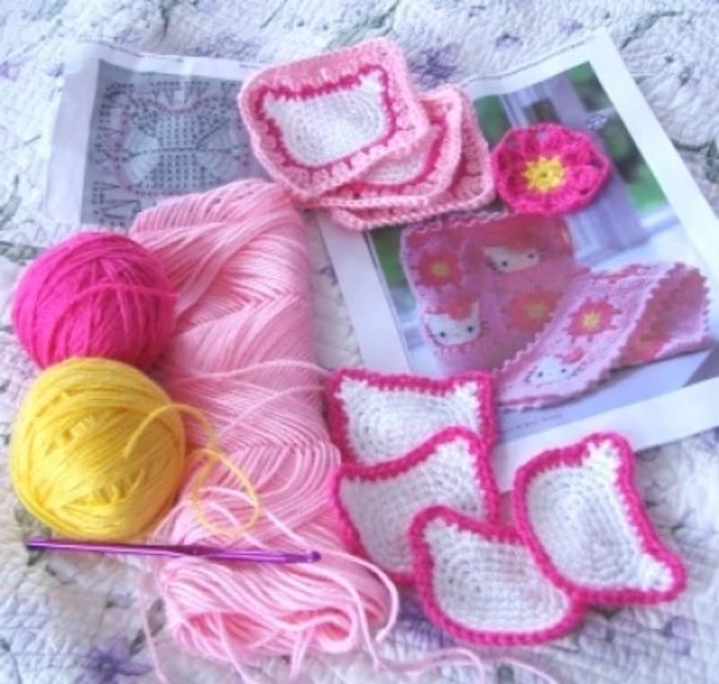 ## Hello Kitty Granny Square Diagram by Beautiful Skills