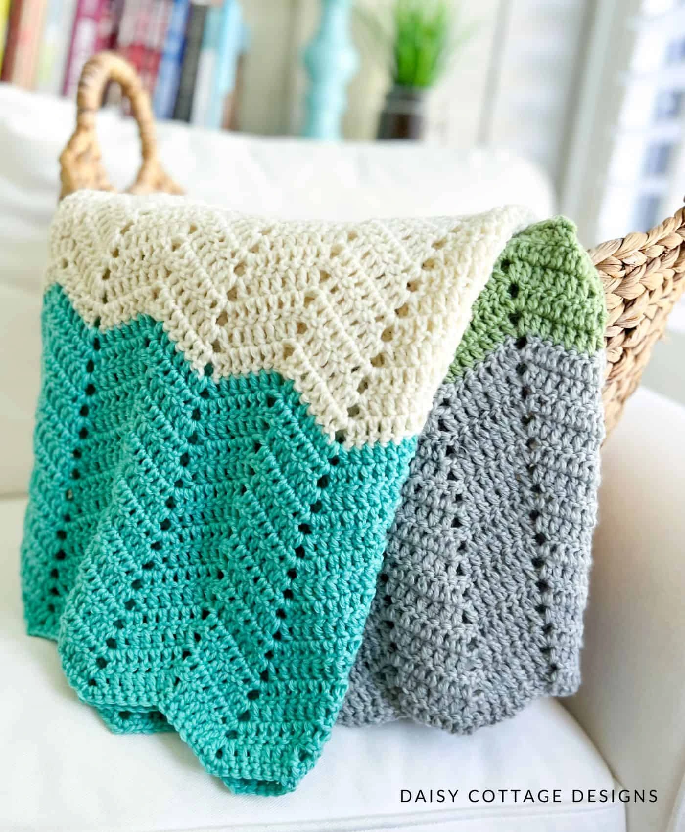 13. Color Block Chevron Blanket Pattern