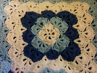 ## Beautiful Shells Baby Blanket