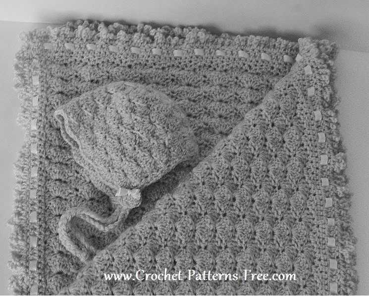 ## Solid Shell Stitch Baby Blanket & Bonnet Set