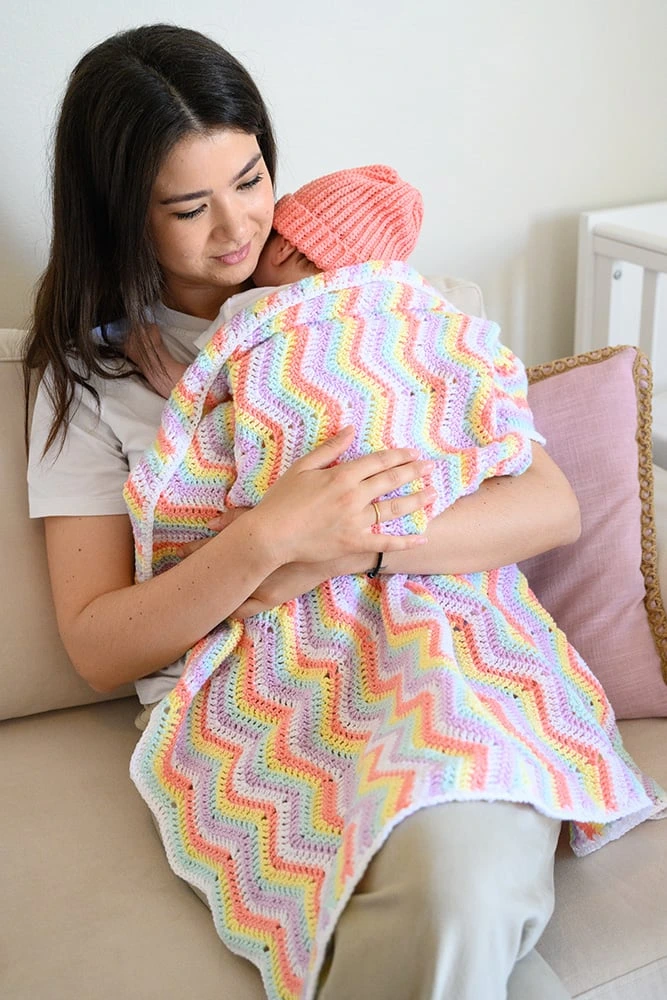 ## Easy Double Crochet Chevron Baby Blanket