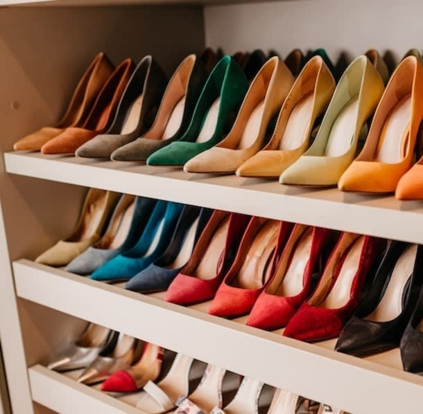 Stikle poredjane u ormaru