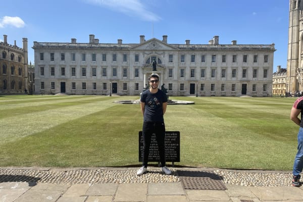 Cambridge: Cobblestones, Colleges & Quiet Courtyards - A Day Trip from London