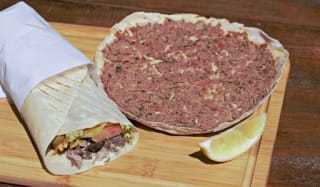 Shawarma Carne + Lehmeyún + Bebida