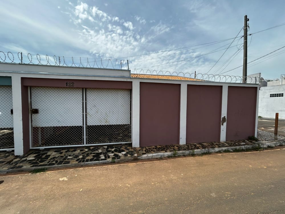 Rua Pioneiro Felismino Machado Vilas Boas,122 - Jardim Esplanada