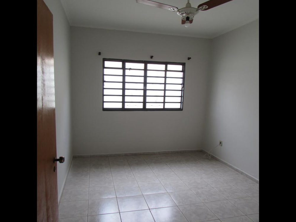 Rua Giácomo Paro,843 - Vila Edejama