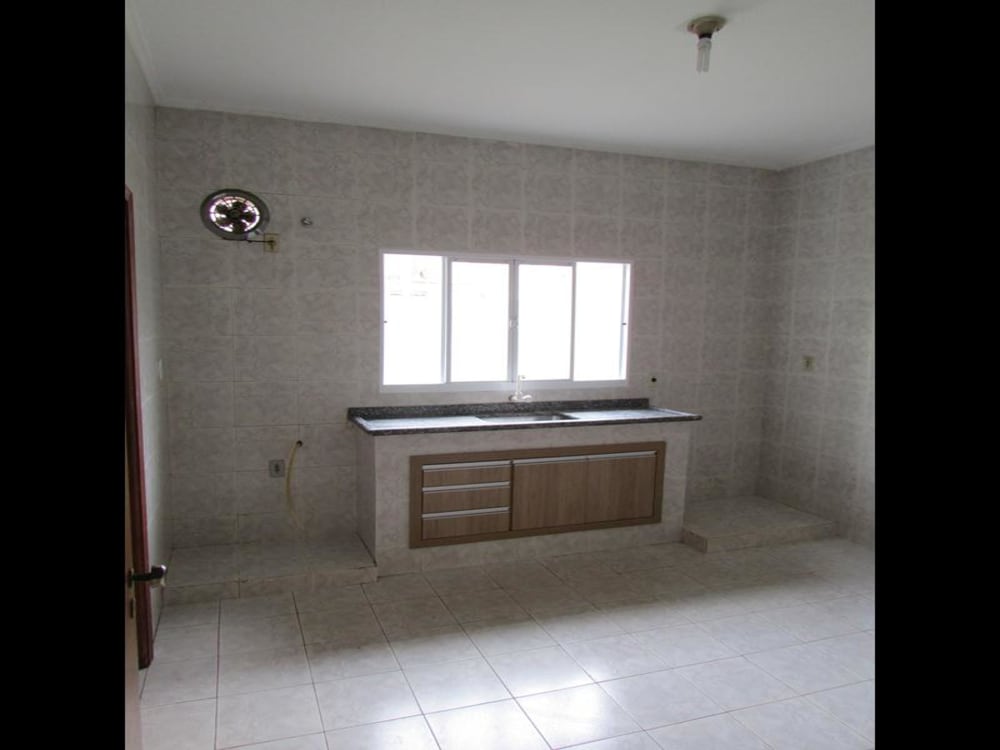Rua Giácomo Paro,843 - Vila Edejama