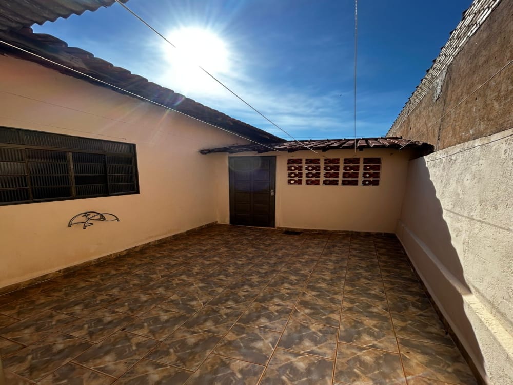Avenida Frei Afonso Maria de Louveira,159 - Jardim Santa Terezinha