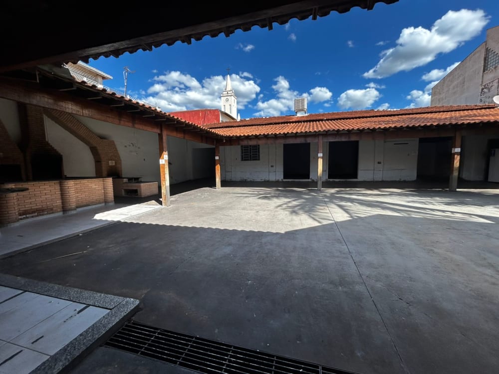 Avenida Manoel Bento da Cruz,418 - Centro