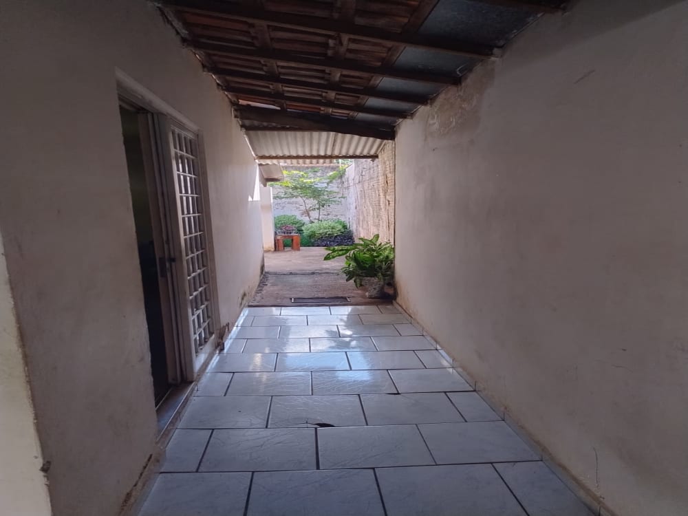 CASA NO JARDIM PARAÍSO