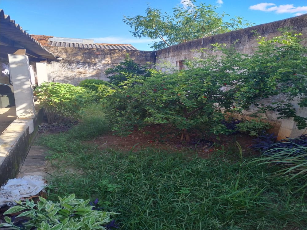 CASA NO JARDIM PARAÍSO
