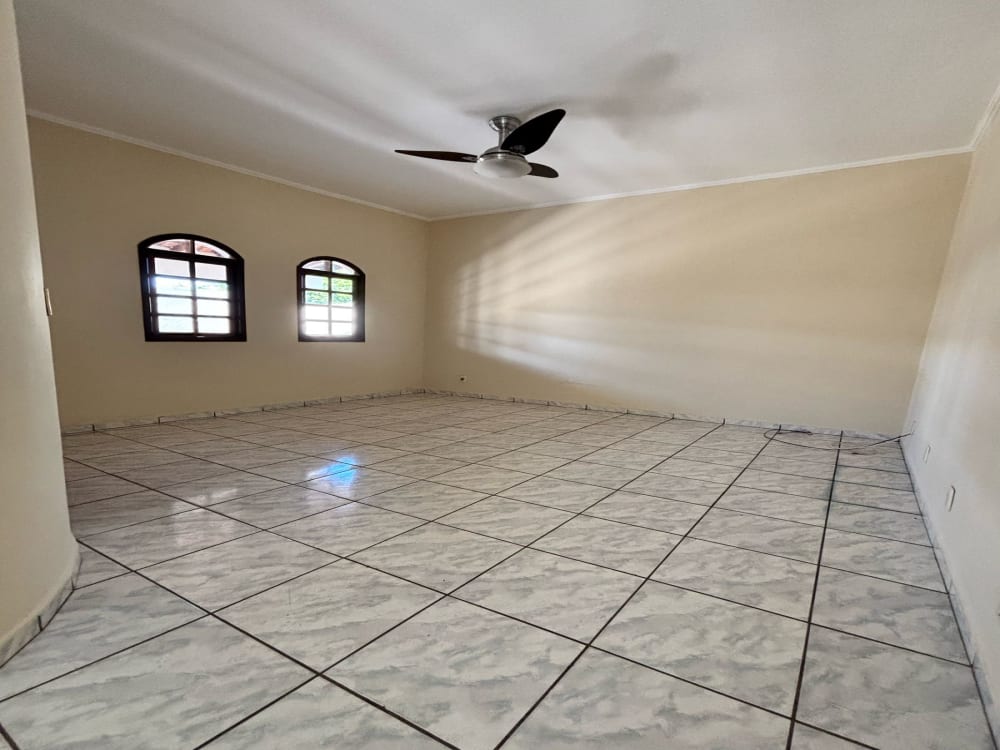 Rua Pioneiro Cirylo Belinelli,30 - Residencial Fernanda