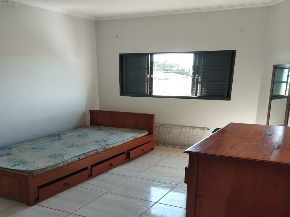 Avenida São Pedro,277 - Vila Martins
