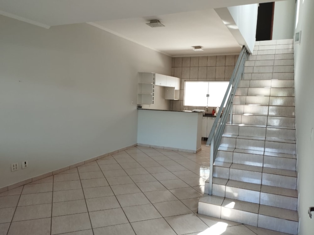 Rua Treze de Maio,755 - Centro