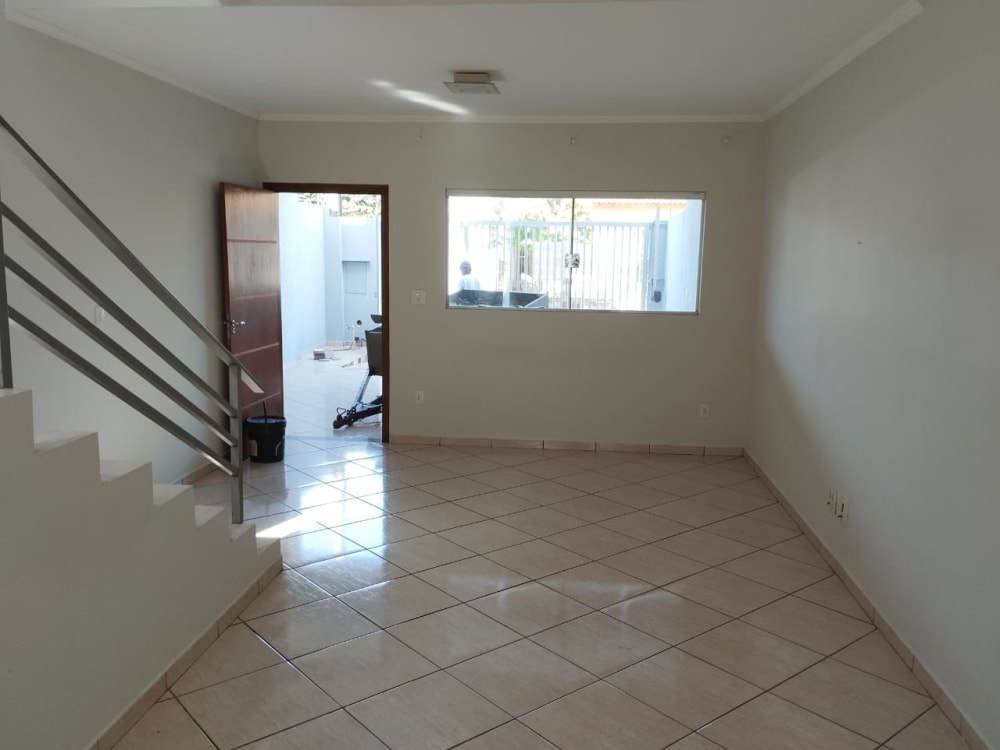 Rua Treze de Maio,755 - Centro