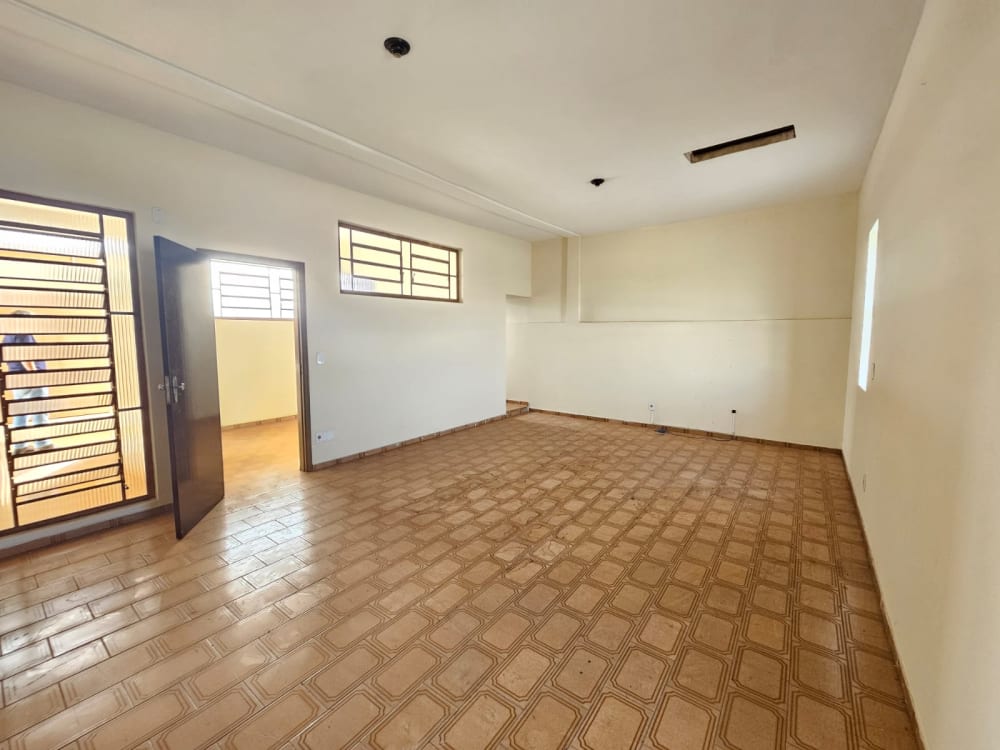 Avenida Manoel Bento da Cruz,638 - Centro