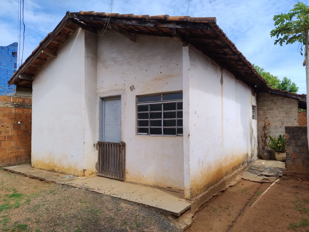 CASA PRÓXIMO AO SUPERMERCADO ELDORADO