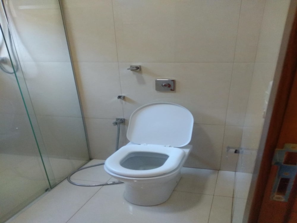 CASA NO JARDIM DO LAGO 1