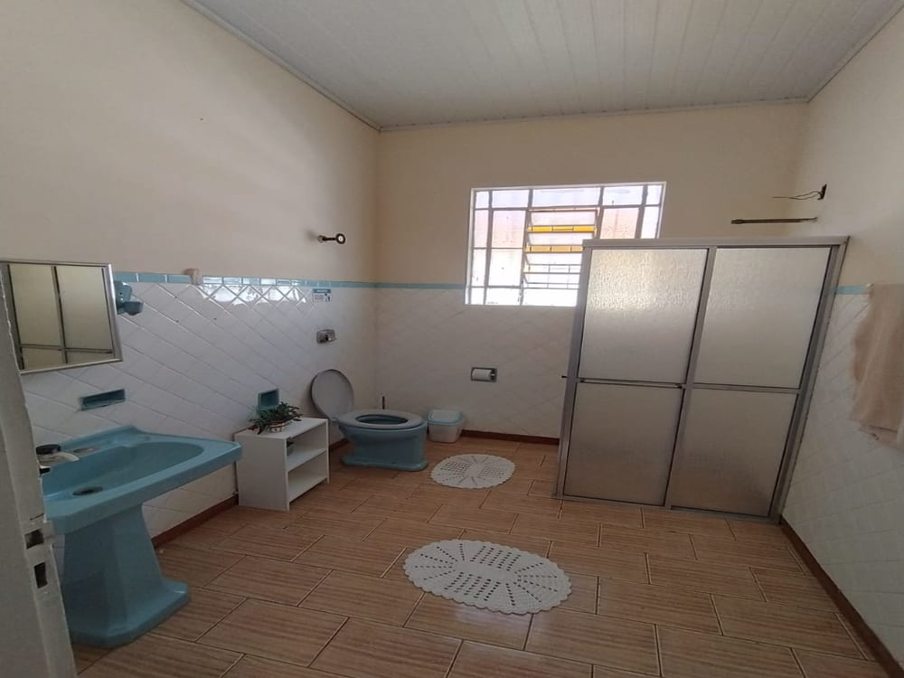 CASA NO CENTRO, ÓTIMA LOCALIZAÇÃO