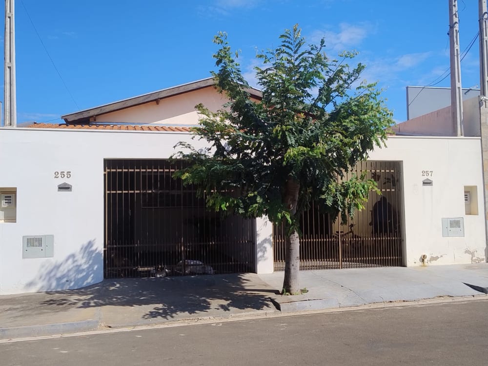 DUAS CASAS PARA INVESTIMENTO NO PORTAL DAS PRIMAVERAS 