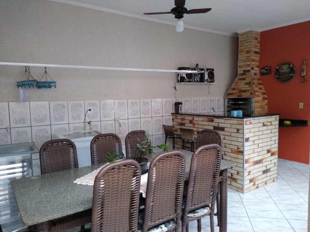 ÓTIMA CASA NO JARDIM PEVI