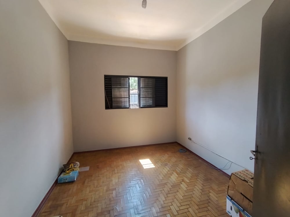 IMÓVEL COM ÓTIMO TERRENO NO CENTRO