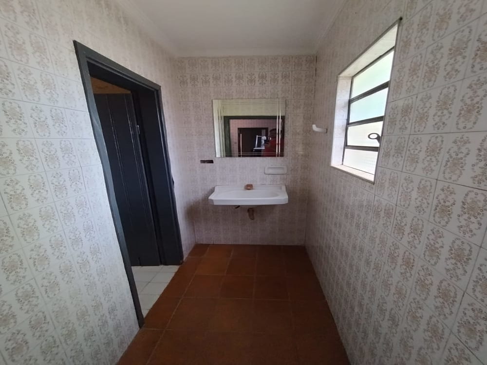 IMÓVEL COM ÓTIMO TERRENO NO CENTRO