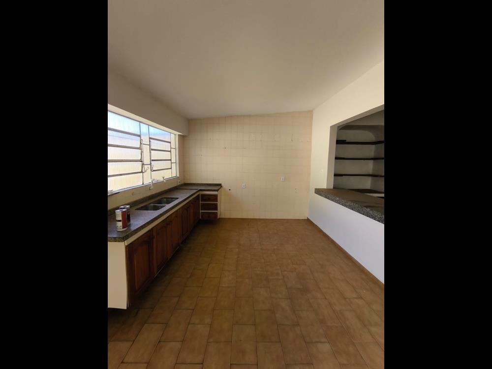 Rua Treze de Maio,252 - Centro