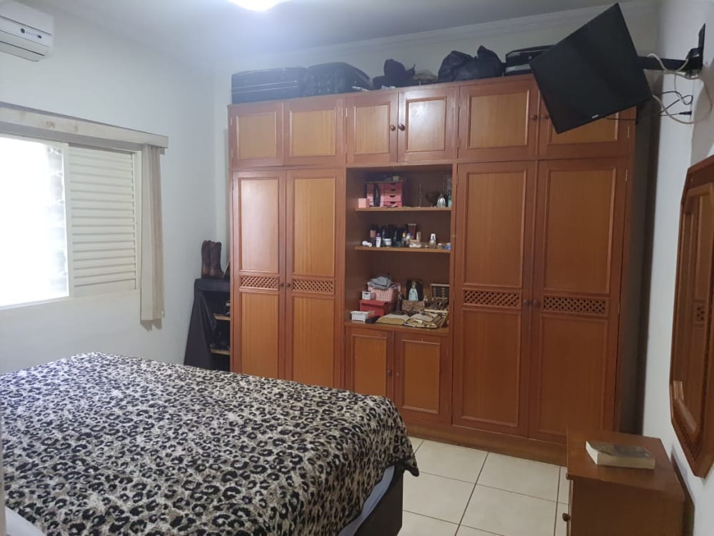 ÓTIMA CASA NO CENTRO