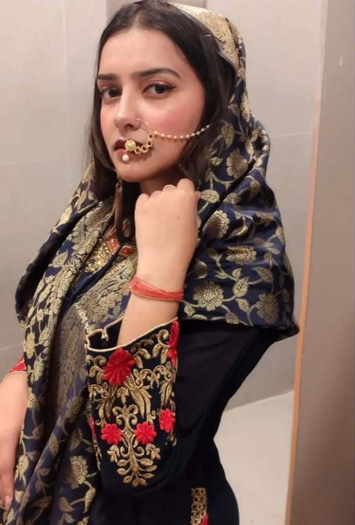 Traditional gold editorial