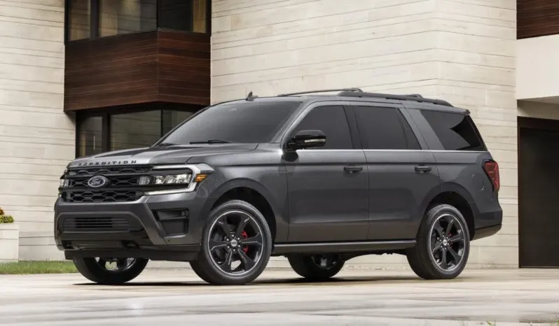 Ford Expedition Stealth lleno